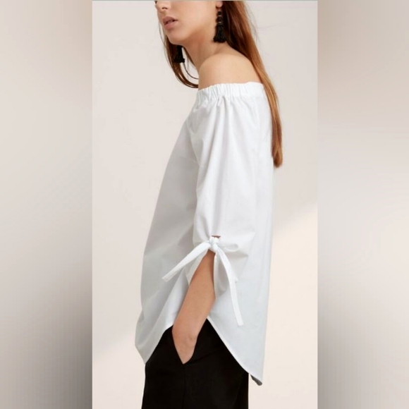 Babaton | Malik Blouse - Size XXS - Picture 2 of 16